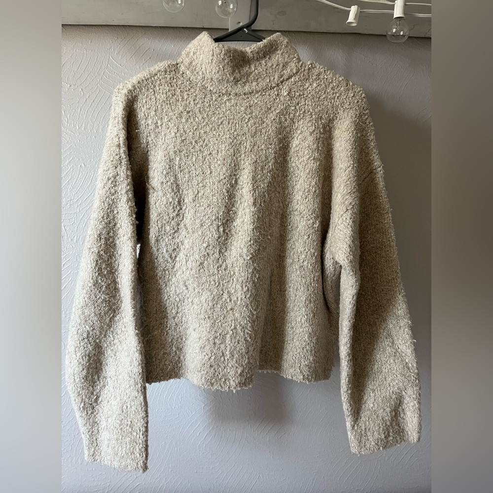 Cream Target Universal Threads Turtleneck size S
